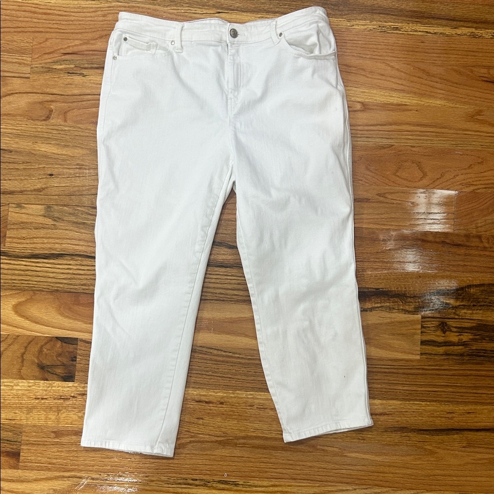 Chico's Crisp White Ankle Jeans